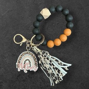 Keychain MOM Wristlet Rainbow Cheetah